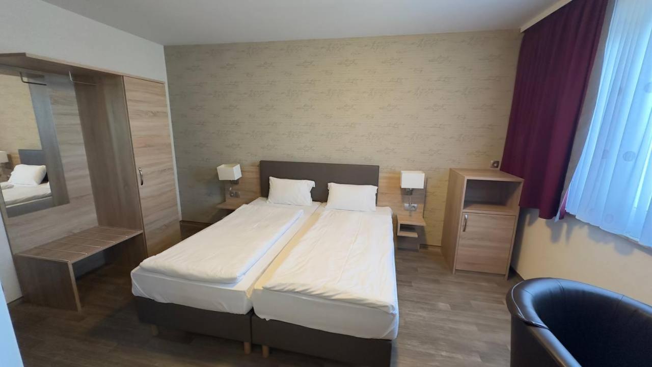 Hotel Ishi Inn Wolfsburg Eksteriør billede